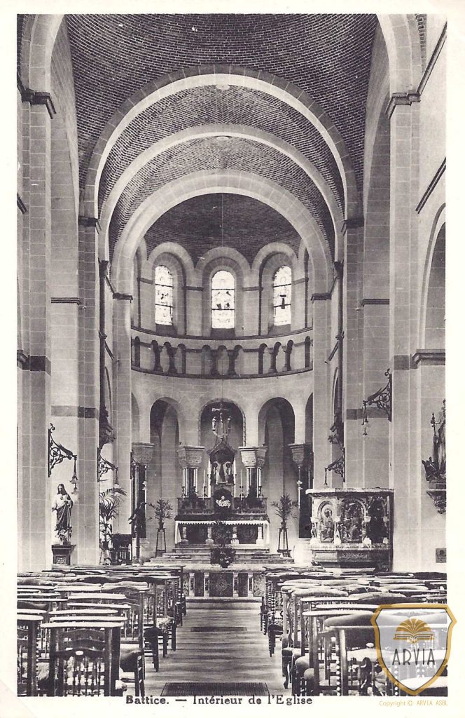 BATTICE ± 1950 – Intérieur de l\'Eglise – ARVIA Archives Herve BATTICE ± 1950 – Intérieur de l\'Eglise – ARVIA Archives Herve