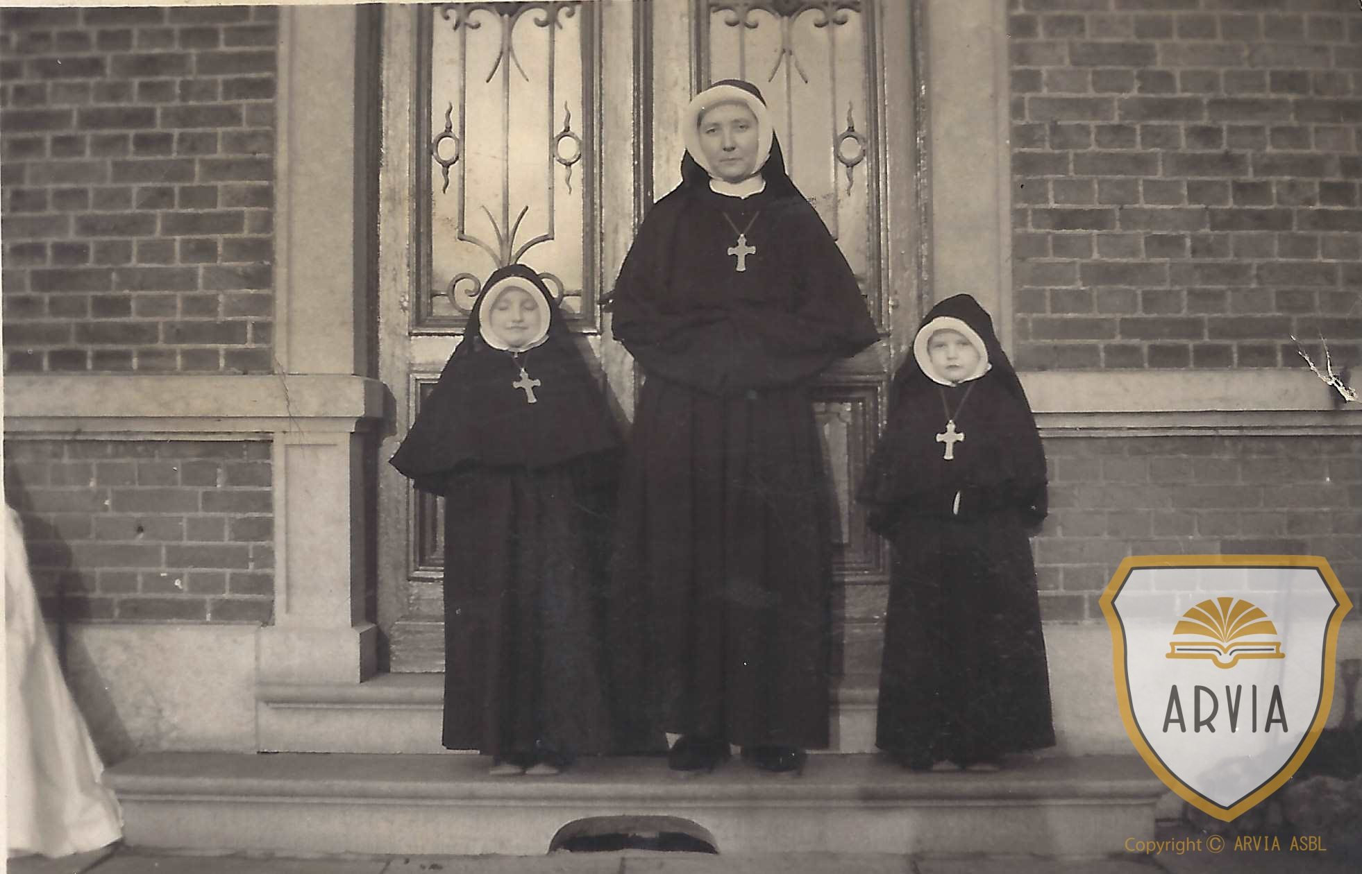 BRUYERES - ELVAUX ± 1940 - Juliette MATHONET - Soeur Marie Claire de l ...
