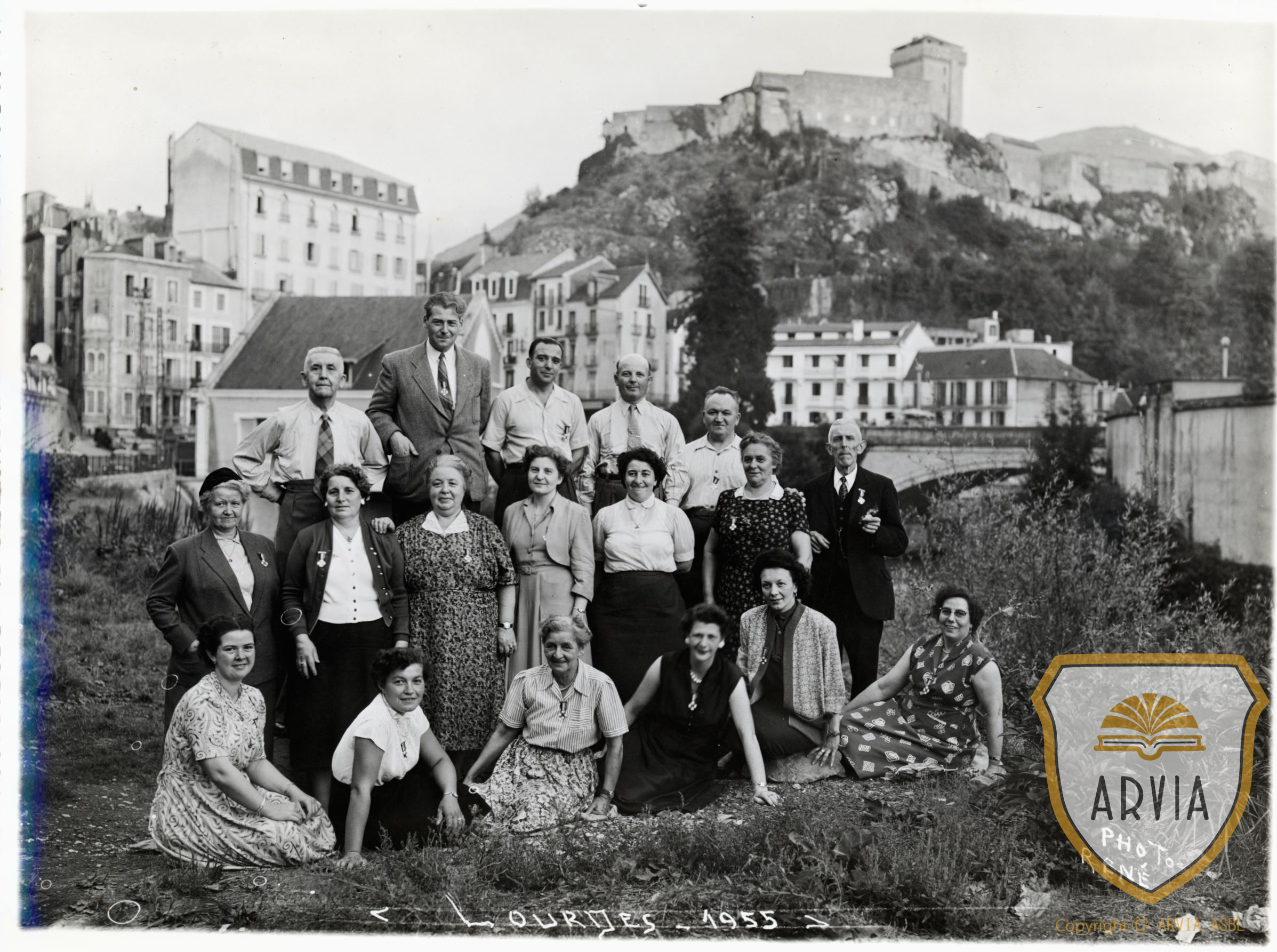 Herve1955car Largefeuille Voyage à Lourdes d'un Groupe de Herviens